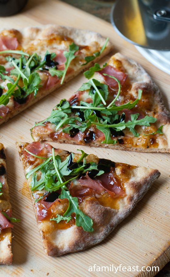 Prosciutto and Fig Pizza with Arugula