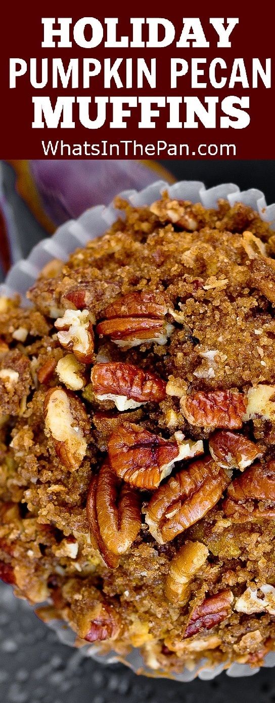 Pumpkin Pecan Muffins with Cinnamon Sugar Crumble Topping