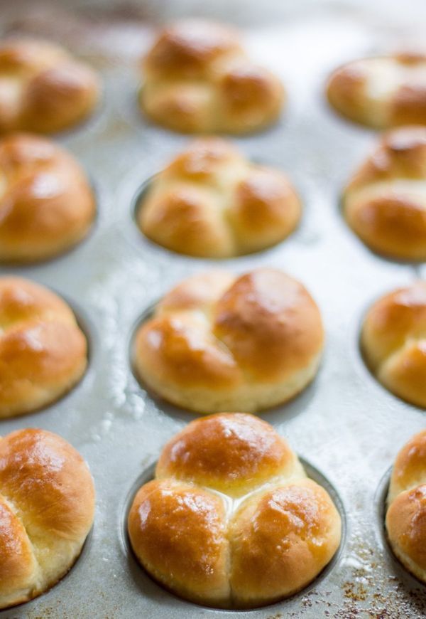 Quick and Tasty (60 Minute Dinner Rolls