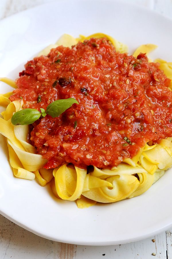 Raw Vegan Marinara Sauce with Yellow Squash Fettuccine