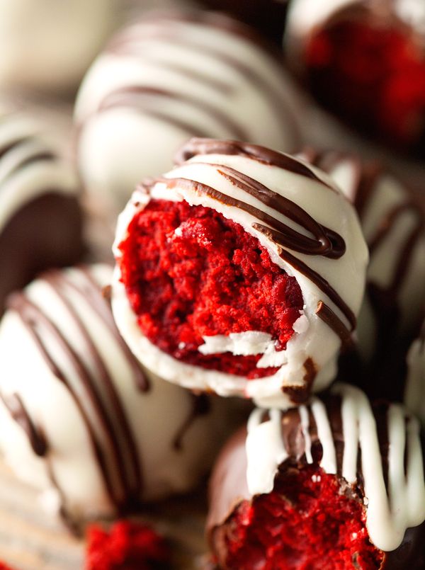 Red Velvet Cake Truffles