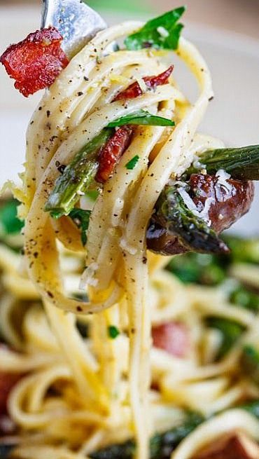 Roasted Asparagus and Mushroom Carbonara