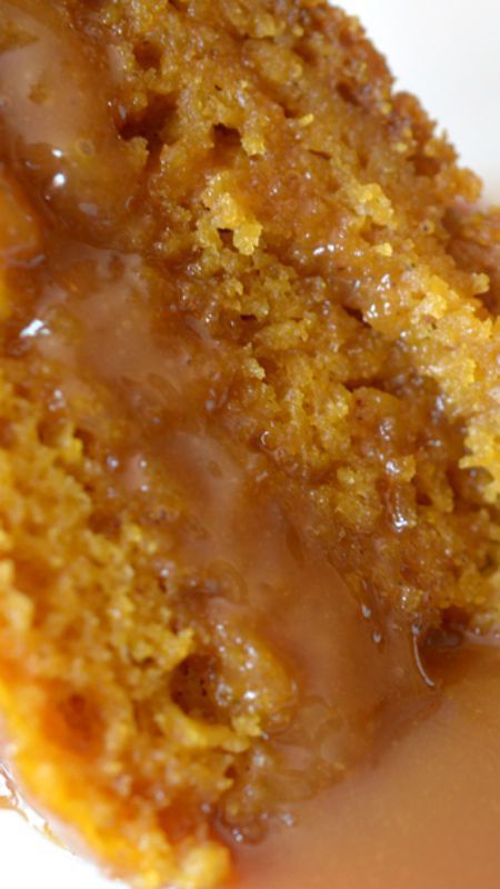 Slow Cooker Sticky Caramel Pumpkin Cake