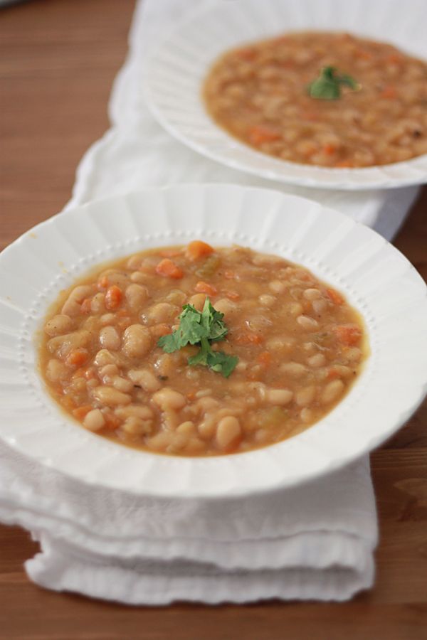 Slow Cooker Vegetable Bean Soup