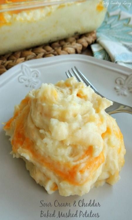 Sour Cream & Cheddar Baked Mashed Potatoes