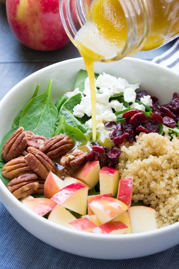 Spinach and Quinoa Salad with Apple and Pecans