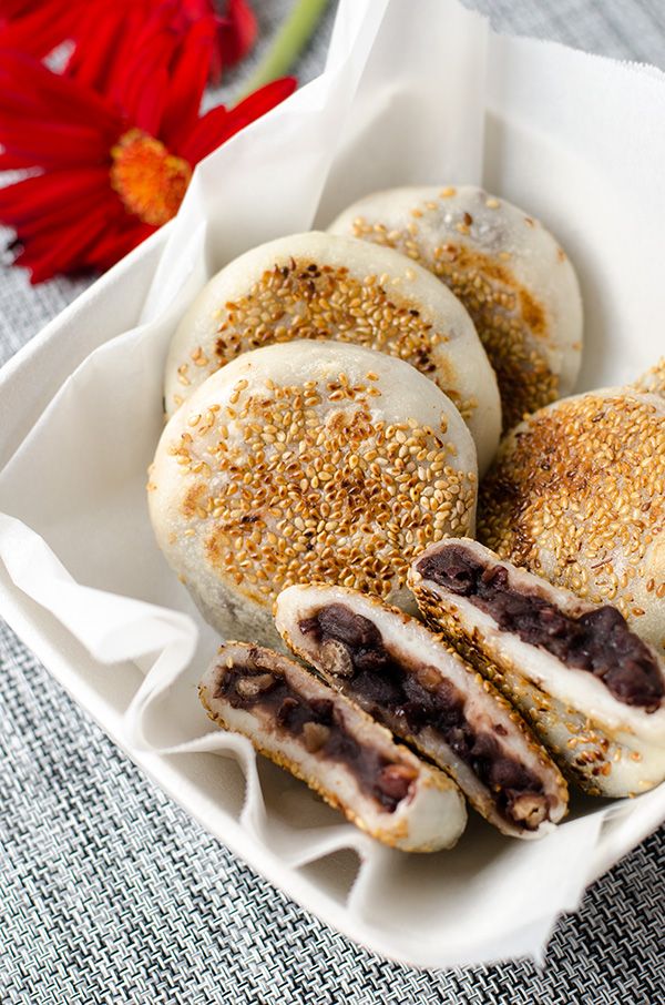 Sticky Rice Cakes with Red Bean Paste (Gluten Free