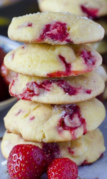 Strawberry Cookies With White Chocolate Chunks