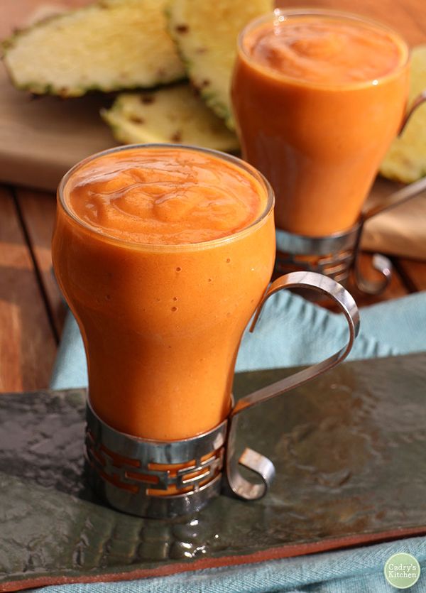 Sweet potato, cinnamon & mango smoothie