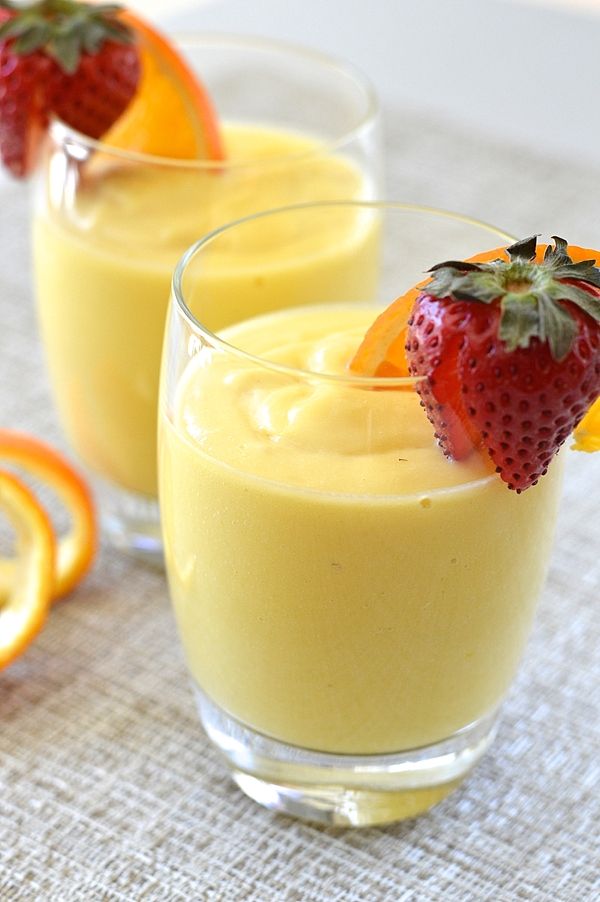 Tropical Breakfast Smoothie (aka Sunshine in a Cup