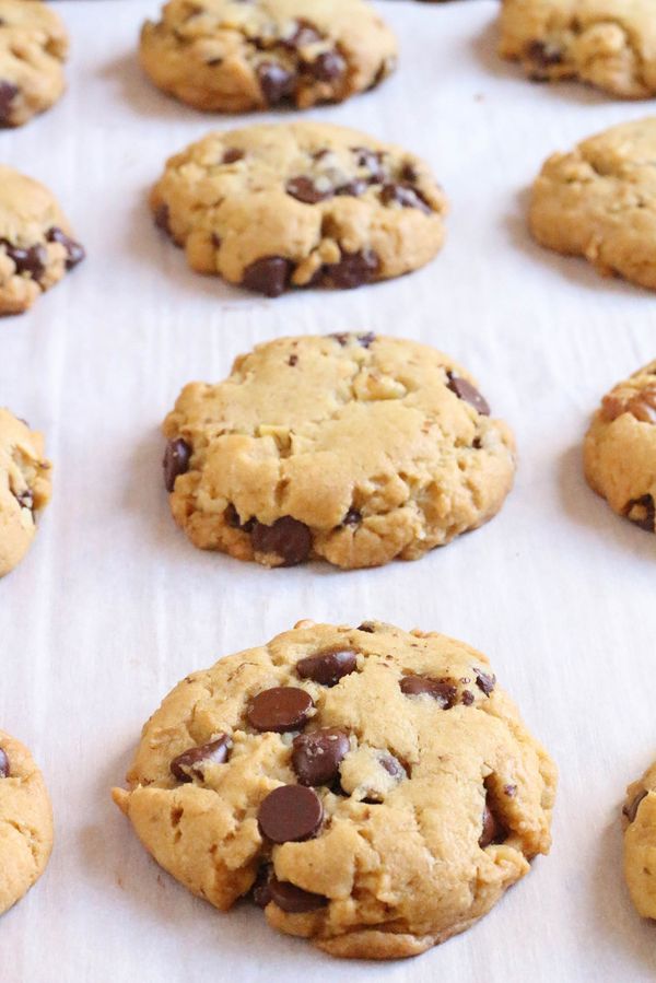 Ultimate Vegan Chocolate Chip Cookies