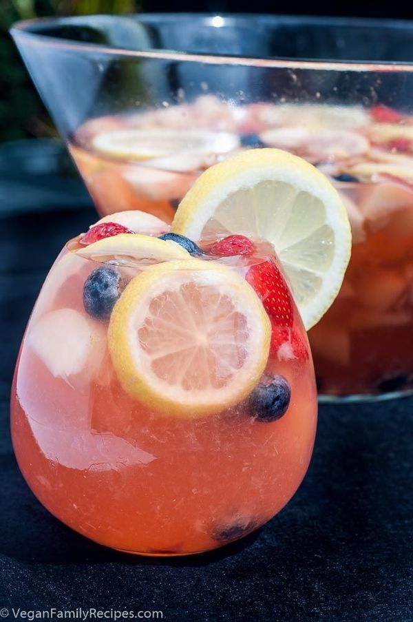 White Peach Sangria