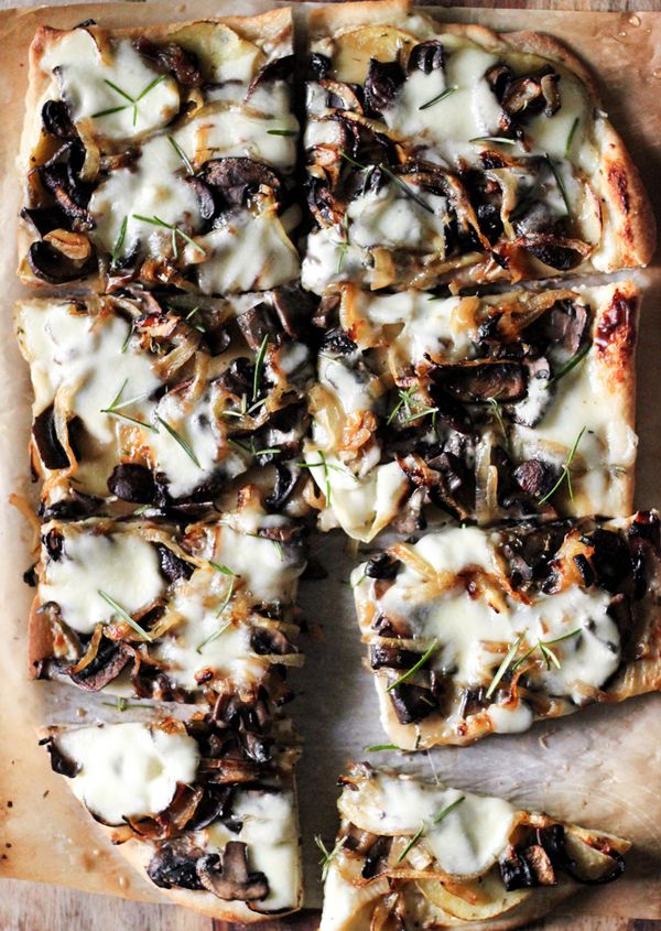 White Pizza: Caramelized Onions, Mushrooms + Rosemary Potatoes with Garlic Cream Sauce