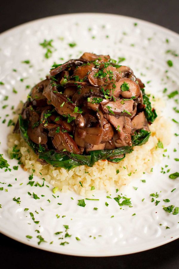 Wild Mushroom Ragout with Cauliflower Rice (+ Curtis Stone's SHARE