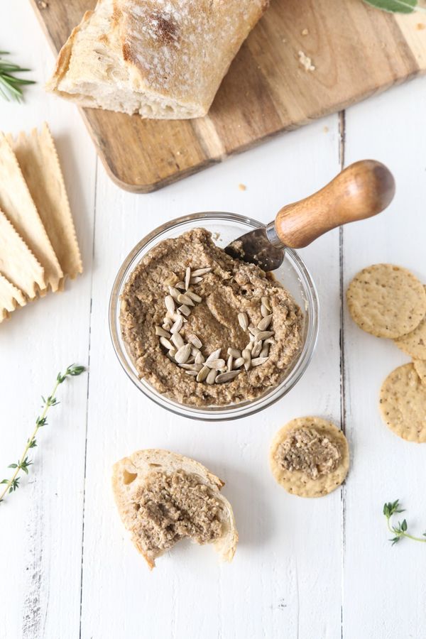 10-Ingredient Vegan Mushroom Pâté