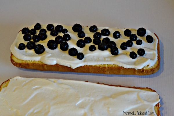 10 Minute Blueberry Pound Cake