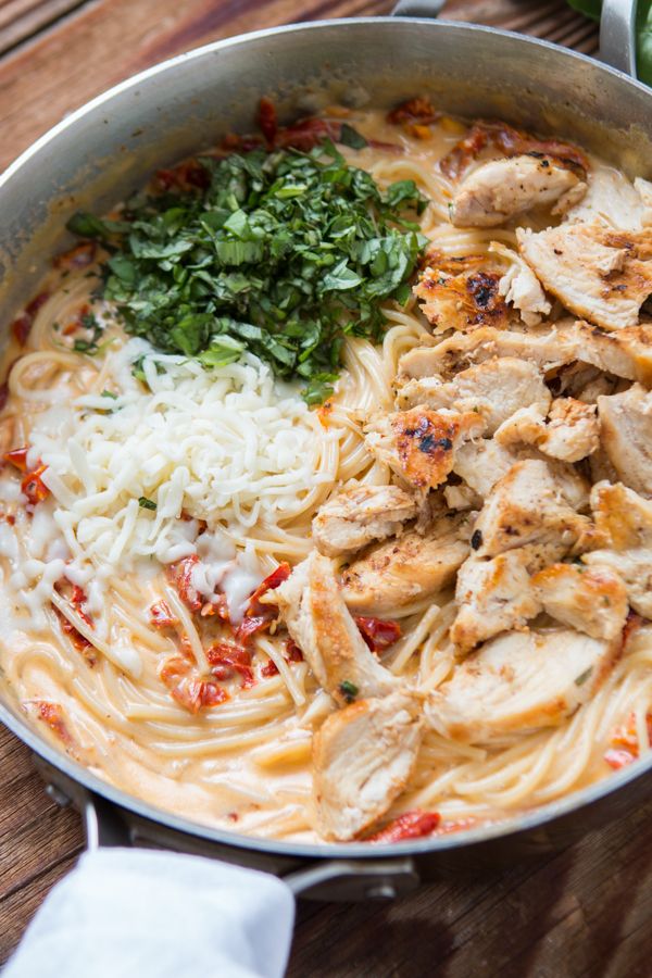 20 Minute Creamy Sun Dried Tomato Chicken Pasta