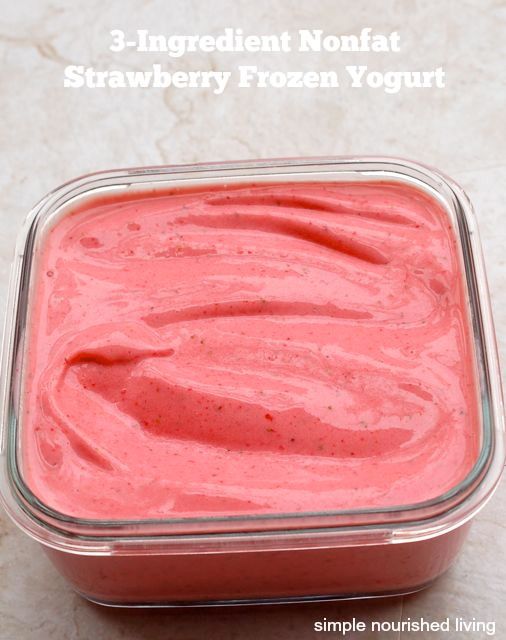 3-Ingredient Nonfat Strawberry Frozen Yogurt