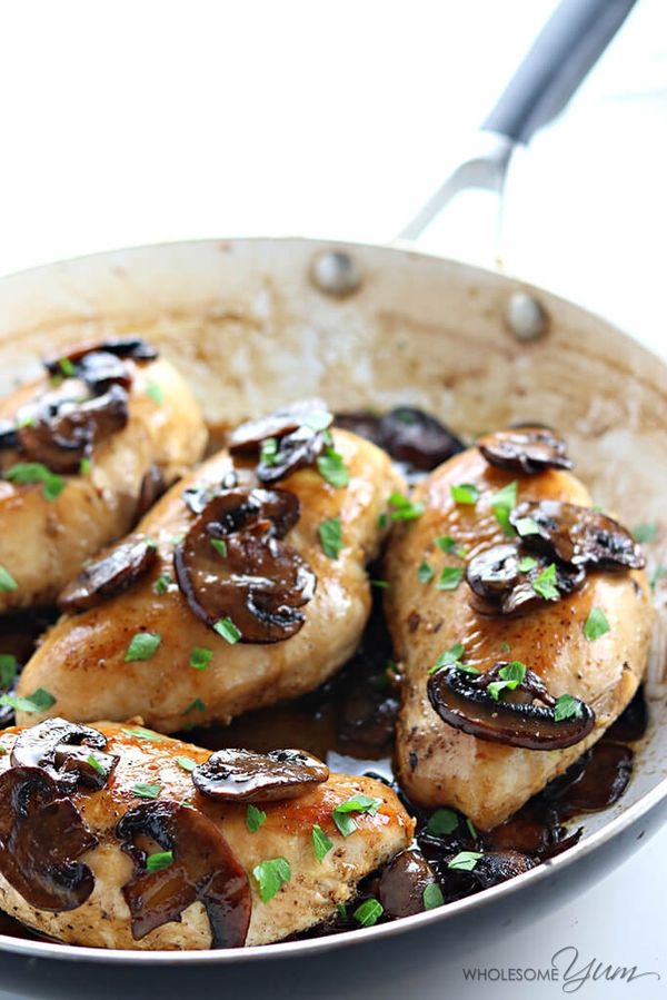 6-Ingredient Easy Low Carb Chicken Marsala (Paleo, Gluten-free