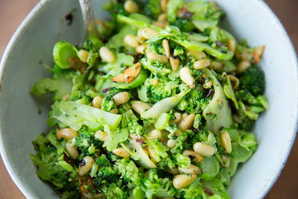 A Bright, Simple Broccoli Side Dish You Can Make in 15 Minutes