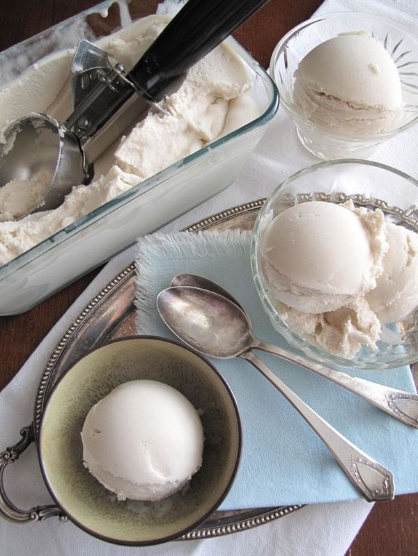 AIP / 3 Ingredients Paleo Vanilla Ice-Cream (Vegan, Dairy Free, Nut Free, low-FODMAP