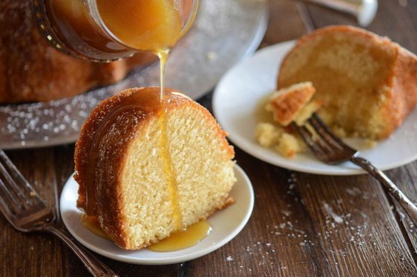 Almond Amaretto Pound Cake