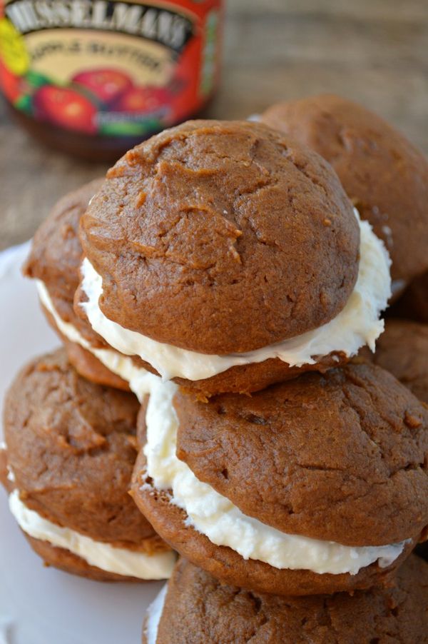 Apple Butter Whoopie Pies