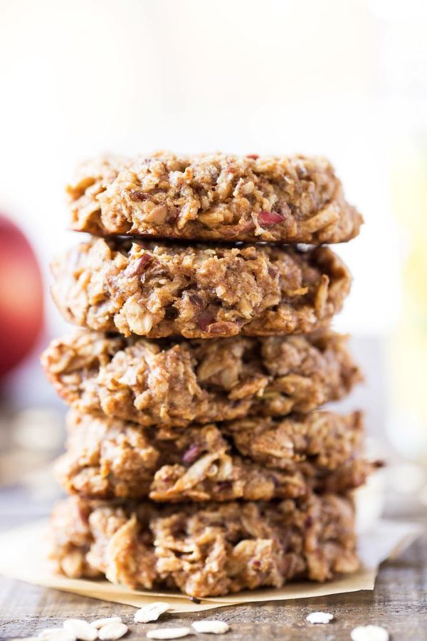 Apple Pie Quinoa Breakfast Cookies