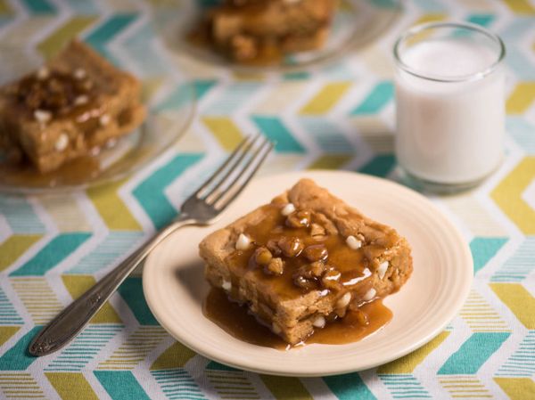 Applebee's Walnut Blondie With Maple Butter Sauce