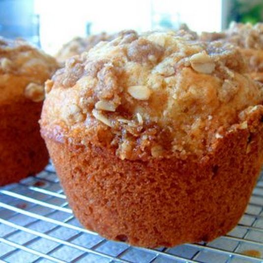 Applesauce Oatmeal Breakfast Muffins