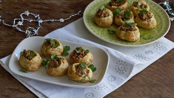 Aubergine and tomato canapés