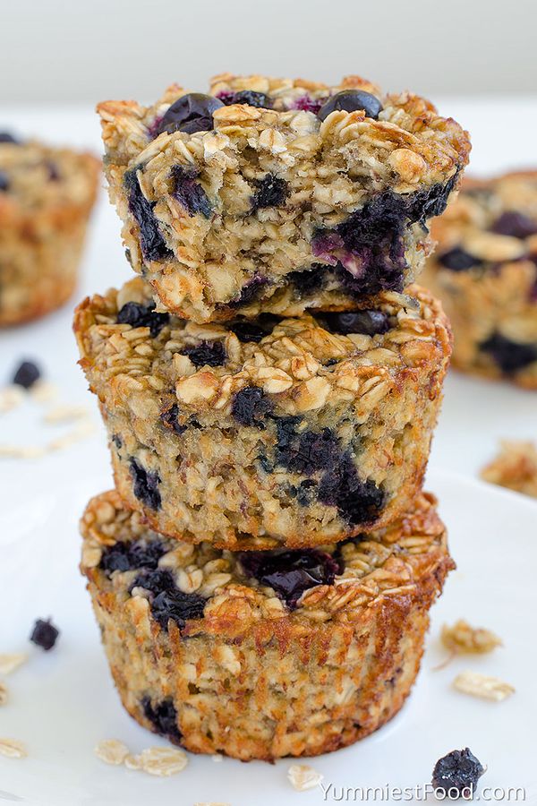 Baked Blueberry Banana Oatmeal Cups