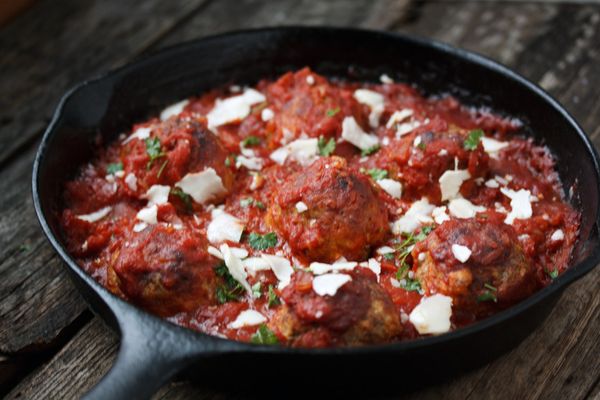 Baked Meatballs and Tomato Sauce