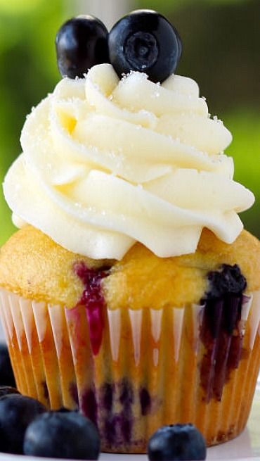 Banana Blueberry Cupcakes