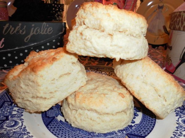 Betty Crocker's Baking Powder Biscuits (Light, Flaky and Tender