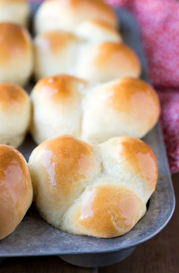 Big Soft Dinner Rolls