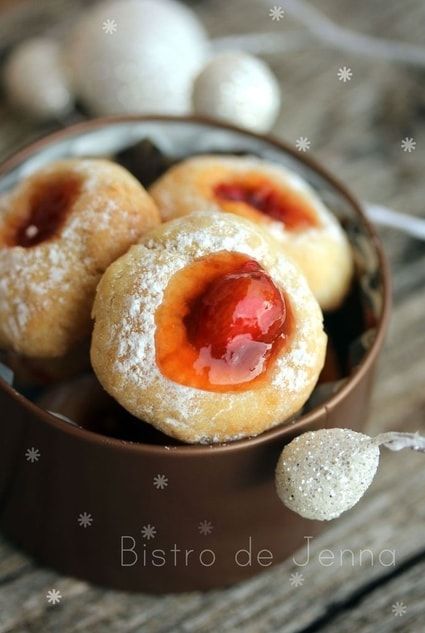 Biscuits Bredeles à la confiture de pralines roses