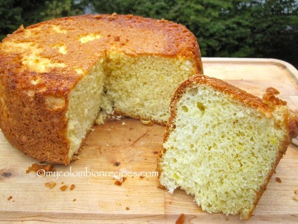 Bizcochuelo (Colombian Sponge Cake