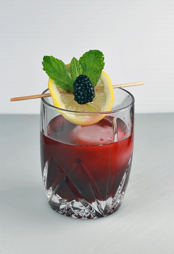 Blackberry Bourbon Lemonade