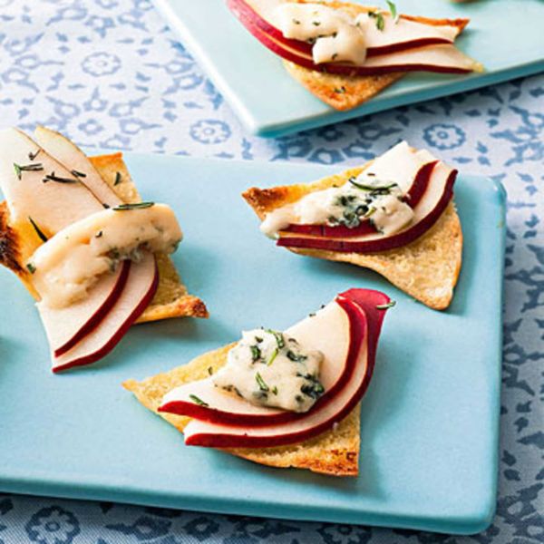 Blue Cheese-Pear Crisps