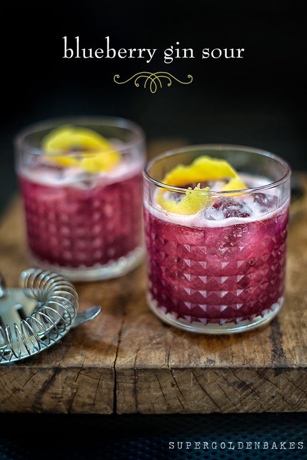 Blueberry gin sour cocktail