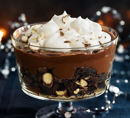 Boozy brownie trifle