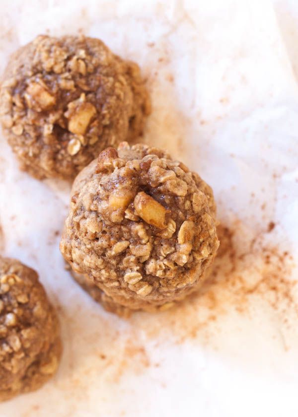 Brown Butter Apple Spice Oatmeal Cookies