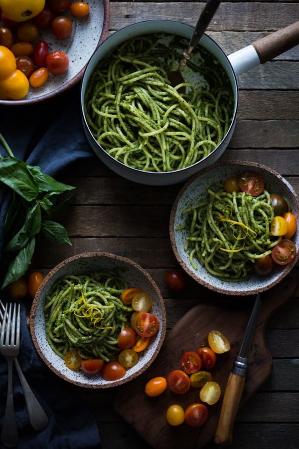 Bucatini with Arugula Pesto and Heirloom Tomatoes