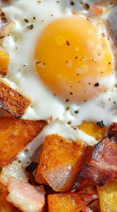 Butternut Squash & Bacon Fall Breakfast Hash