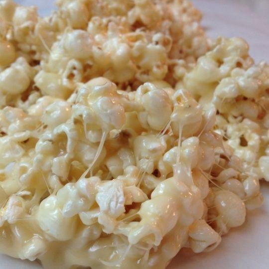 Caramel Popcorn with Marshmallow