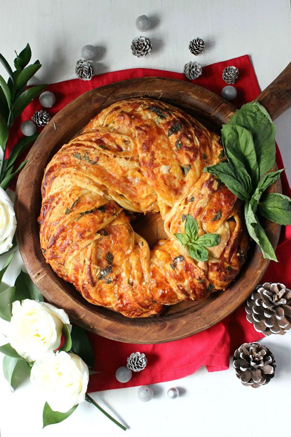 Cheesy Caprese Christmas Wreath Bread