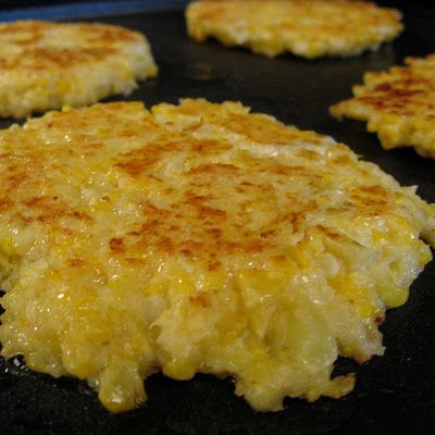 Cheesy Cauliflower Cakes