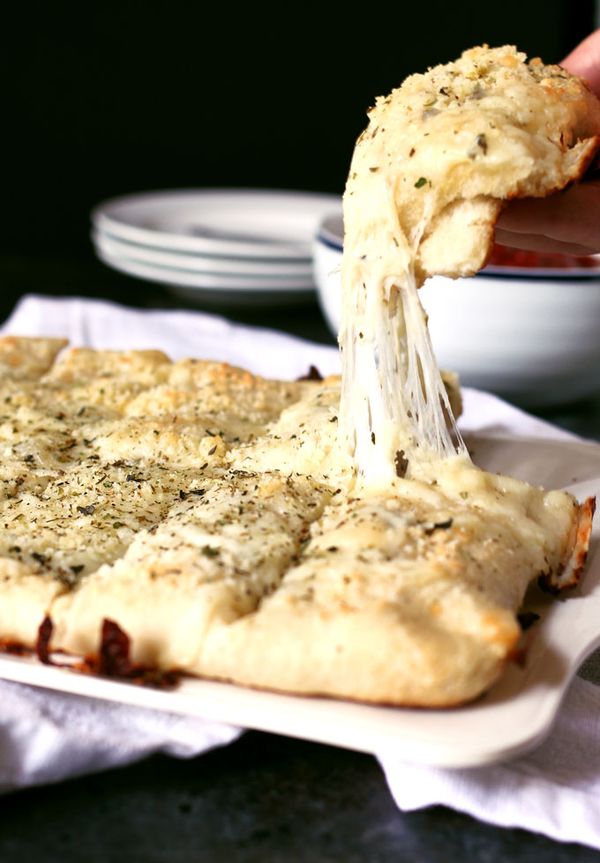 Chicago-Style Deep Dish Breadsticks