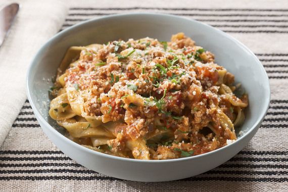 Chicken & Fresh Basil Fettuccine with Creamy Tomato Sauce